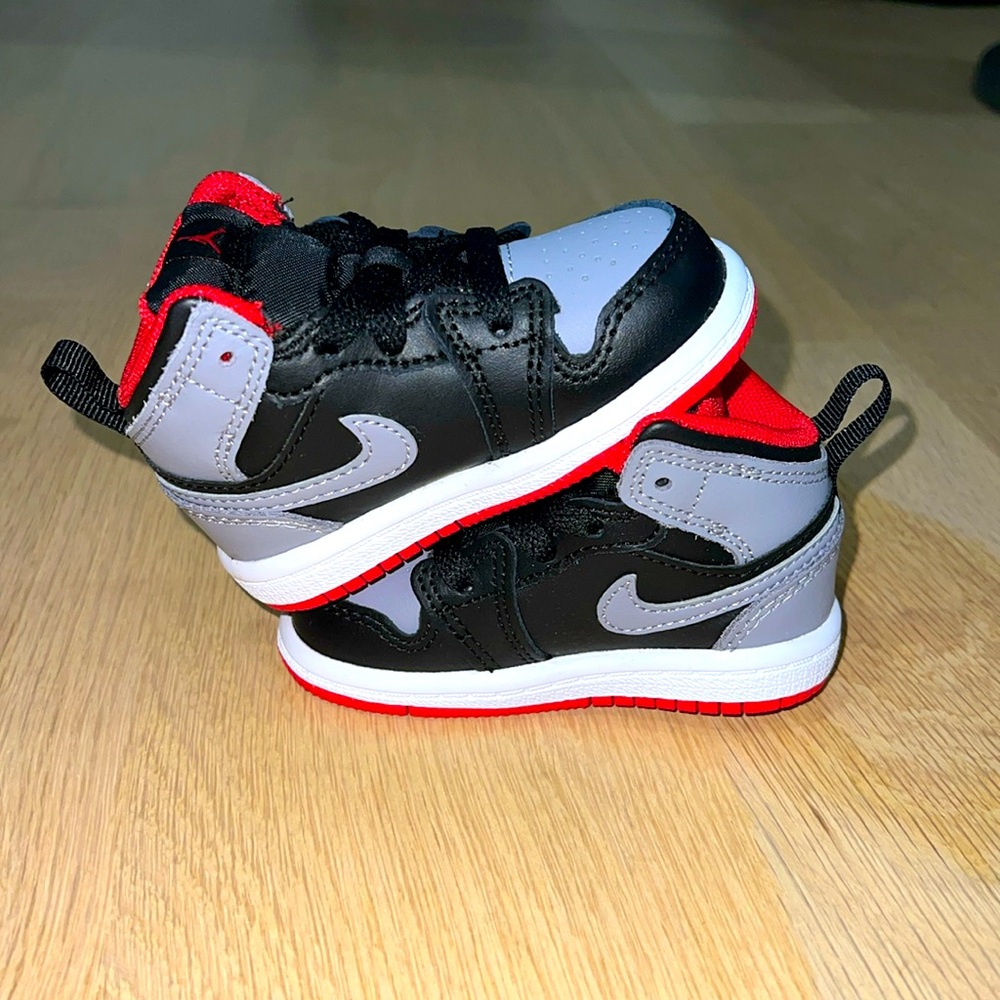Toddler Black & Gray High-Top Sneakers with Red Accents